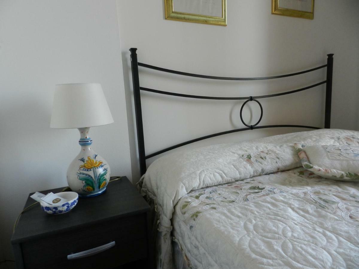 B&B Venezia Le Tre Rose Mestre Buitenkant foto